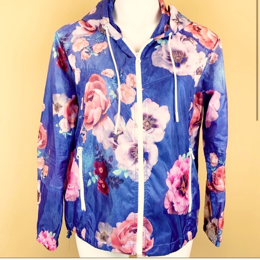 American Eagle small floral windbreaker jacket
